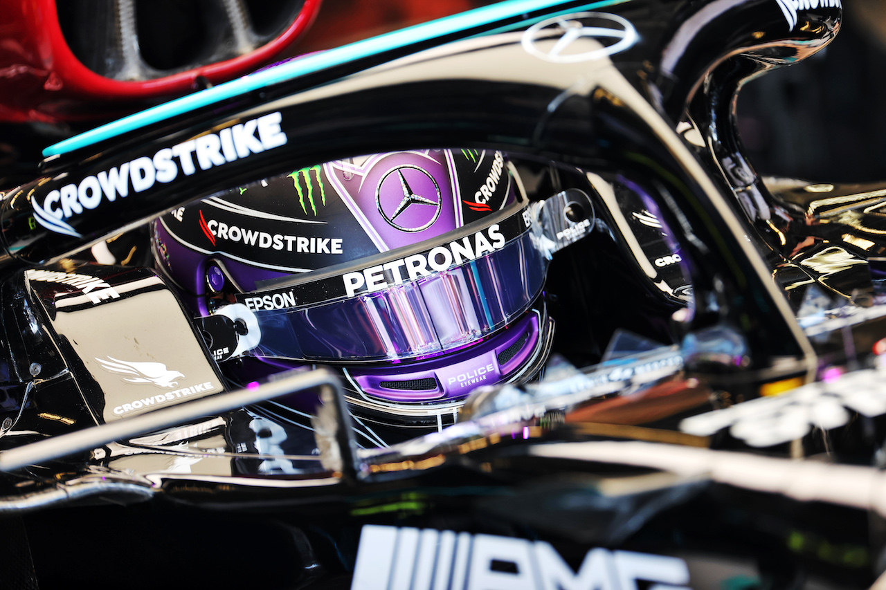 GP STATI UNITI, Lewis Hamilton (GBR) Mercedes AMG F1 W12.
22.10.2021. Formula 1 World Championship, Rd 17, United States Grand Prix, Austin, Texas, USA, Practice Day.
- www.xpbimages.com, EMail: requests@xpbimages.com © Copyright: Batchelor / XPB Images