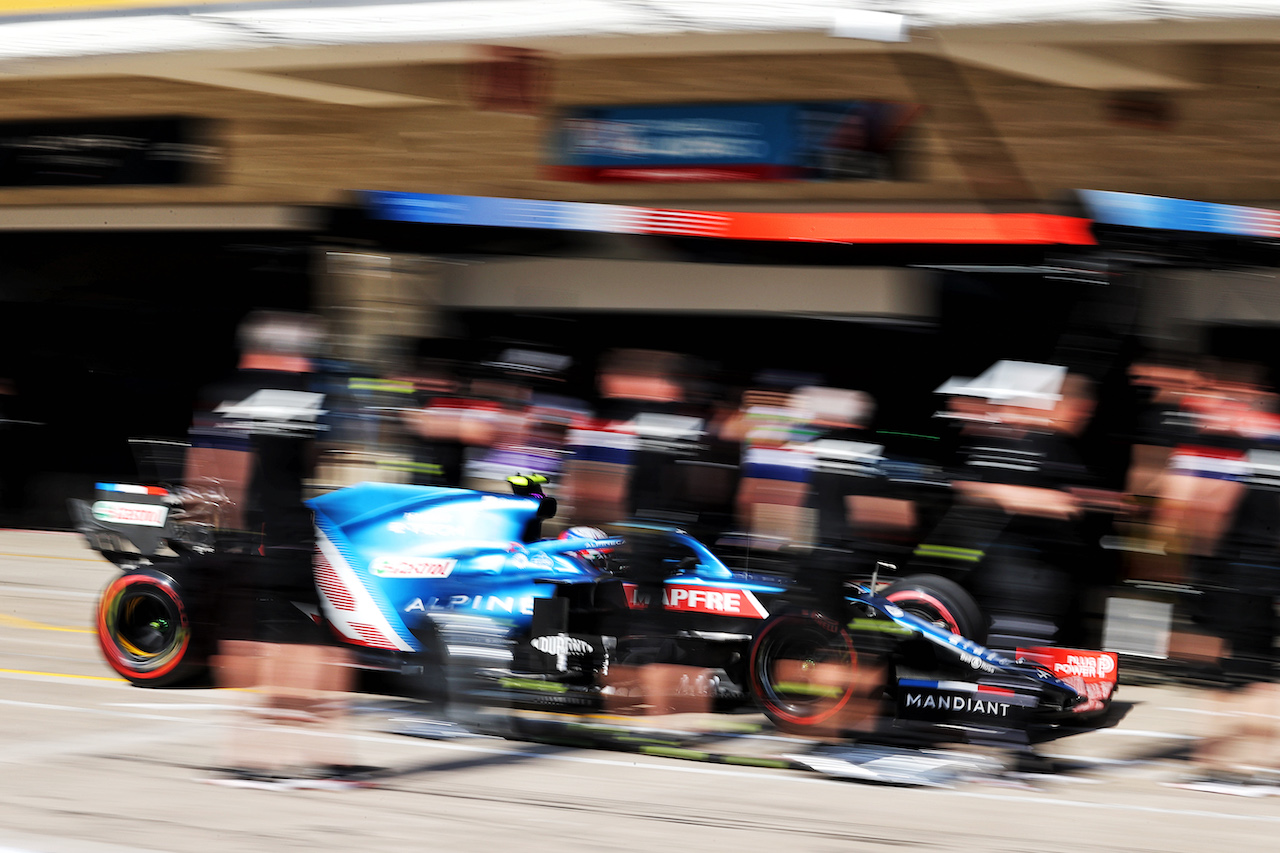 GP STATI UNITI, Esteban Ocon (FRA) Alpine F1 Team A521.
22.10.2021. Formula 1 World Championship, Rd 17, United States Grand Prix, Austin, Texas, USA, Practice Day.
- www.xpbimages.com, EMail: requests@xpbimages.com © Copyright: Moy / XPB Images