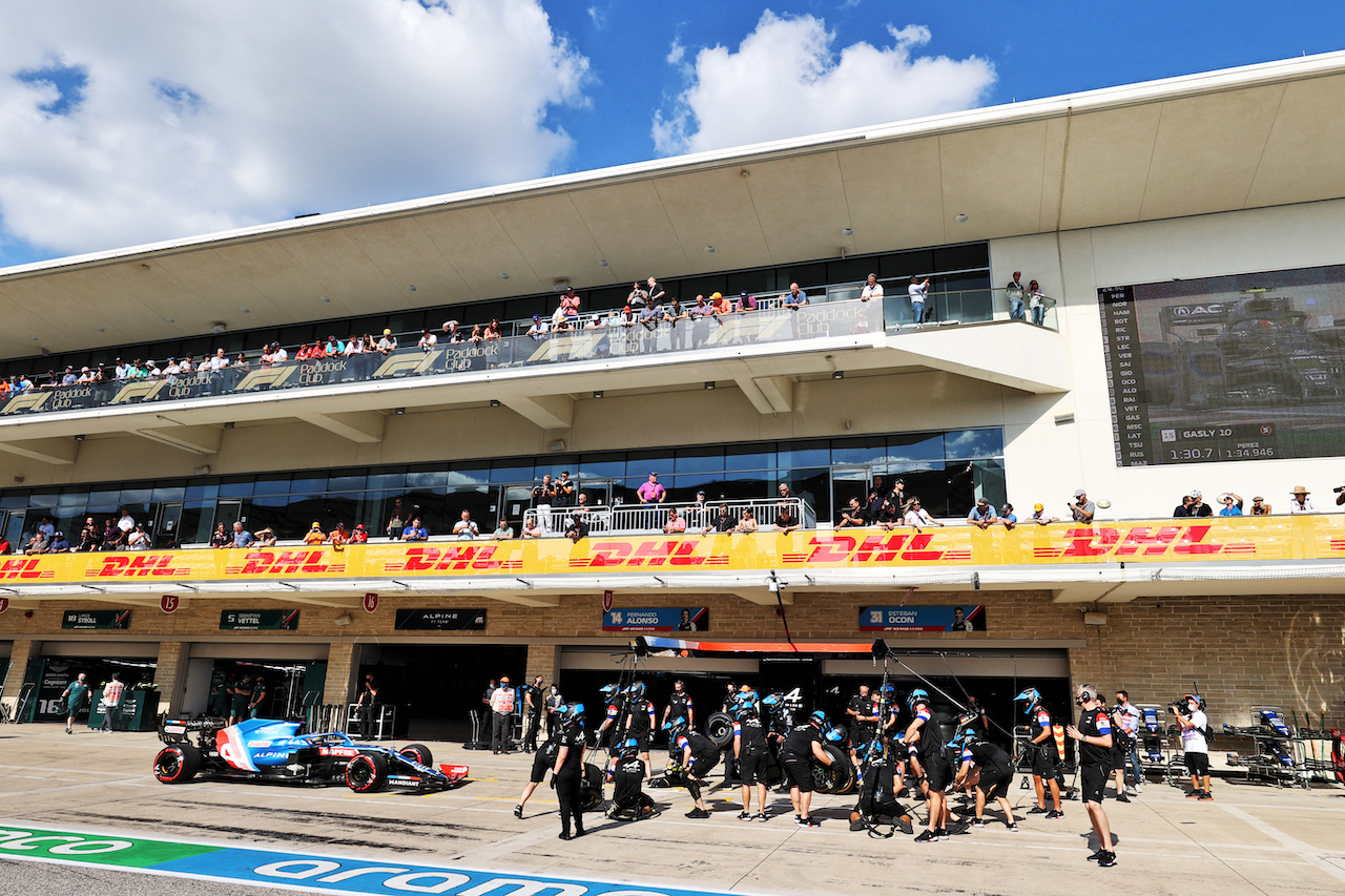 GP STATI UNITI, Fernando Alonso (ESP) Alpine F1 Team A521.
22.10.2021. Formula 1 World Championship, Rd 17, United States Grand Prix, Austin, Texas, USA, Practice Day.
- www.xpbimages.com, EMail: requests@xpbimages.com © Copyright: Moy / XPB Images