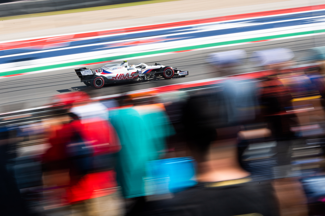 GP STATI UNITI, Mick Schumacher (GER) Haas VF-21.
22.10.2021. Formula 1 World Championship, Rd 17, United States Grand Prix, Austin, Texas, USA, Practice Day.
- www.xpbimages.com, EMail: requests@xpbimages.com © Copyright: Price / XPB Images