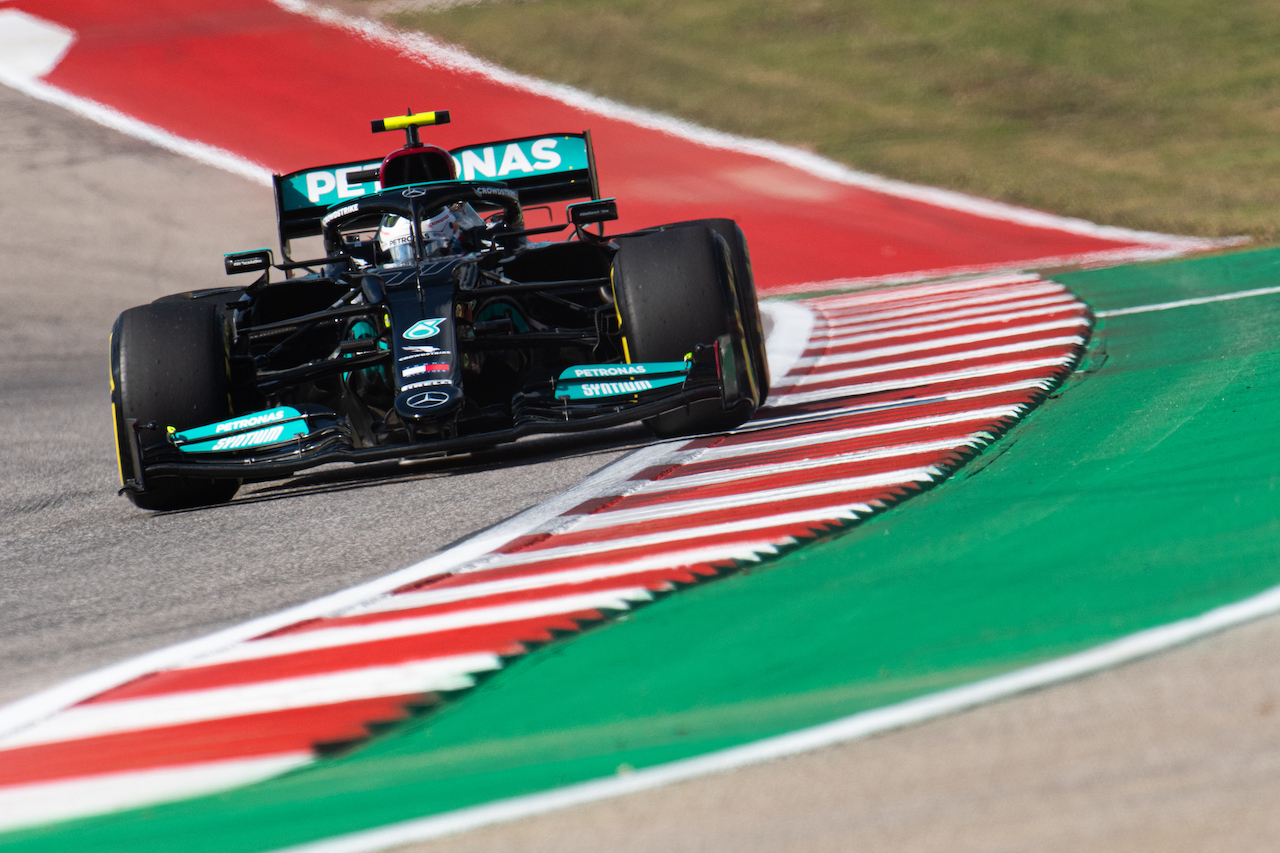 GP STATI UNITI, Valtteri Bottas (FIN) Mercedes AMG F1 W12.
22.10.2021. Formula 1 World Championship, Rd 17, United States Grand Prix, Austin, Texas, USA, Practice Day.
- www.xpbimages.com, EMail: requests@xpbimages.com © Copyright: Price / XPB Images