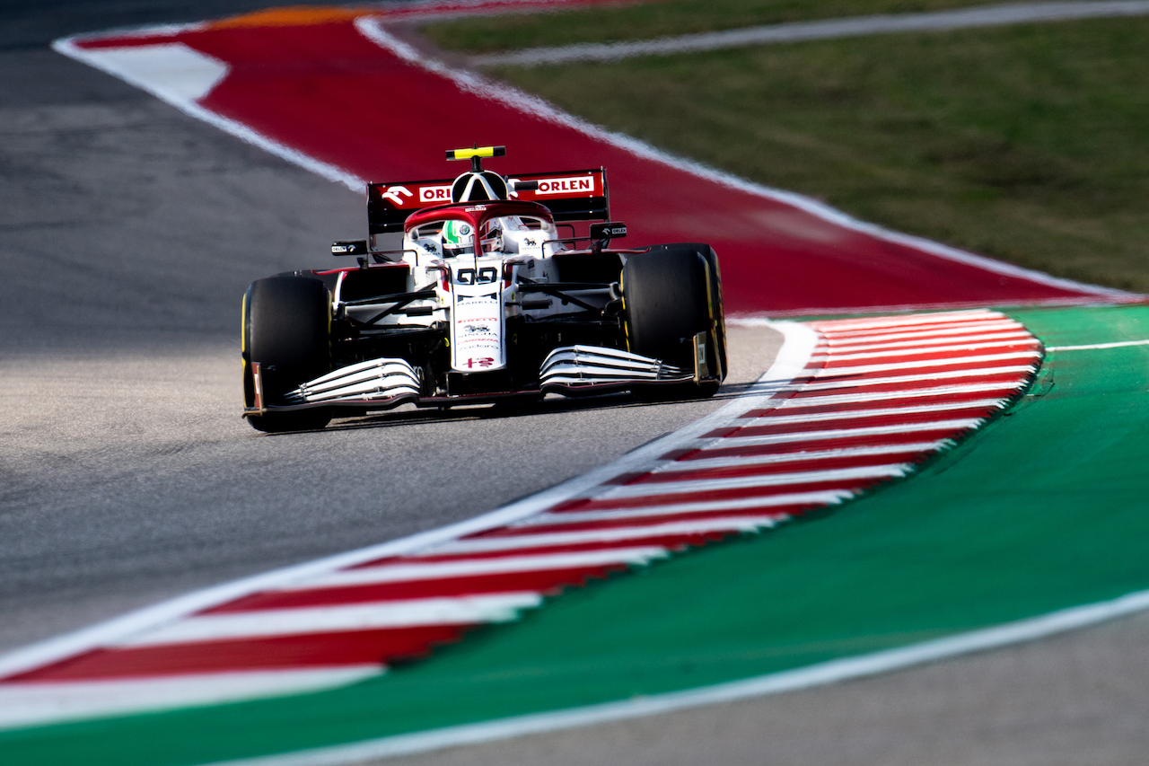 GP STATI UNITI, Antonio Giovinazzi (ITA) Alfa Romeo Racing C41.
22.10.2021. Formula 1 World Championship, Rd 17, United States Grand Prix, Austin, Texas, USA, Practice Day.
- www.xpbimages.com, EMail: requests@xpbimages.com © Copyright: Price / XPB Images