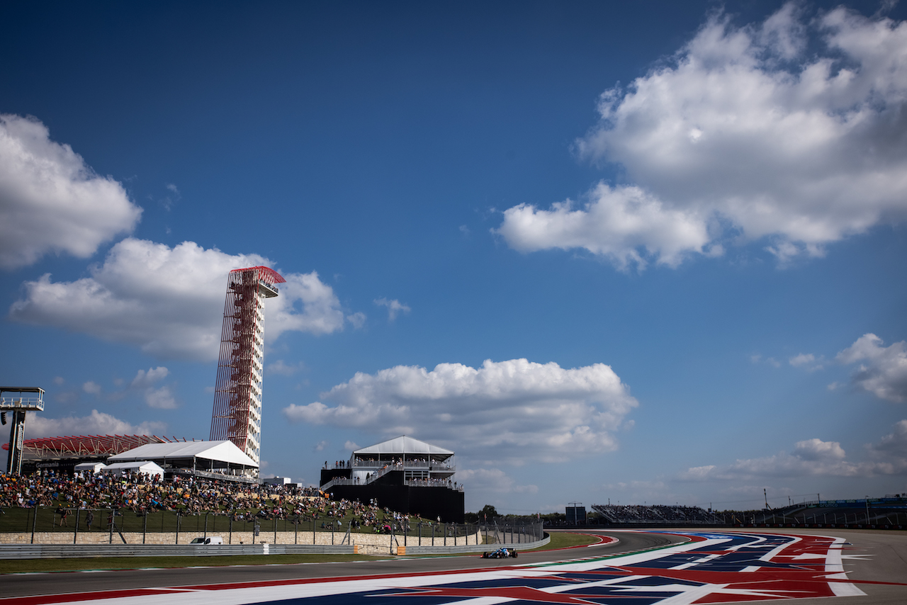 GP STATI UNITI, Esteban Ocon (FRA) Alpine F1 Team A521.
22.10.2021. Formula 1 World Championship, Rd 17, United States Grand Prix, Austin, Texas, USA, Practice Day.
- www.xpbimages.com, EMail: requests@xpbimages.com © Copyright: Bearne / XPB Images