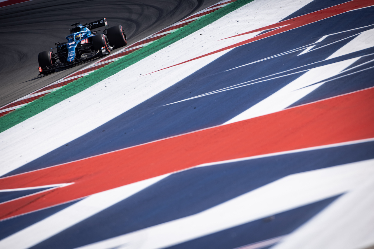 GP STATI UNITI, Fernando Alonso (ESP) Alpine F1 Team A521.
22.10.2021. Formula 1 World Championship, Rd 17, United States Grand Prix, Austin, Texas, USA, Practice Day.
- www.xpbimages.com, EMail: requests@xpbimages.com © Copyright: Bearne / XPB Images