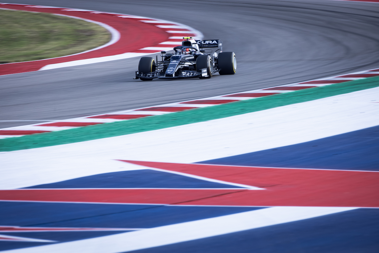 GP STATI UNITI, Pierre Gasly (FRA) AlphaTauri AT02.
22.10.2021. Formula 1 World Championship, Rd 17, United States Grand Prix, Austin, Texas, USA, Practice Day.
- www.xpbimages.com, EMail: requests@xpbimages.com © Copyright: Bearne / XPB Images