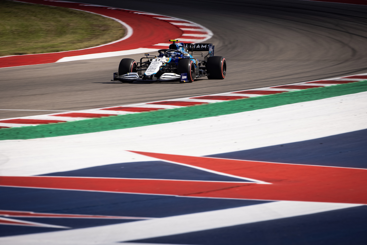 GP STATI UNITI, Nicholas Latifi (CDN) Williams Racing FW43B.
22.10.2021. Formula 1 World Championship, Rd 17, United States Grand Prix, Austin, Texas, USA, Practice Day.
- www.xpbimages.com, EMail: requests@xpbimages.com © Copyright: Bearne / XPB Images