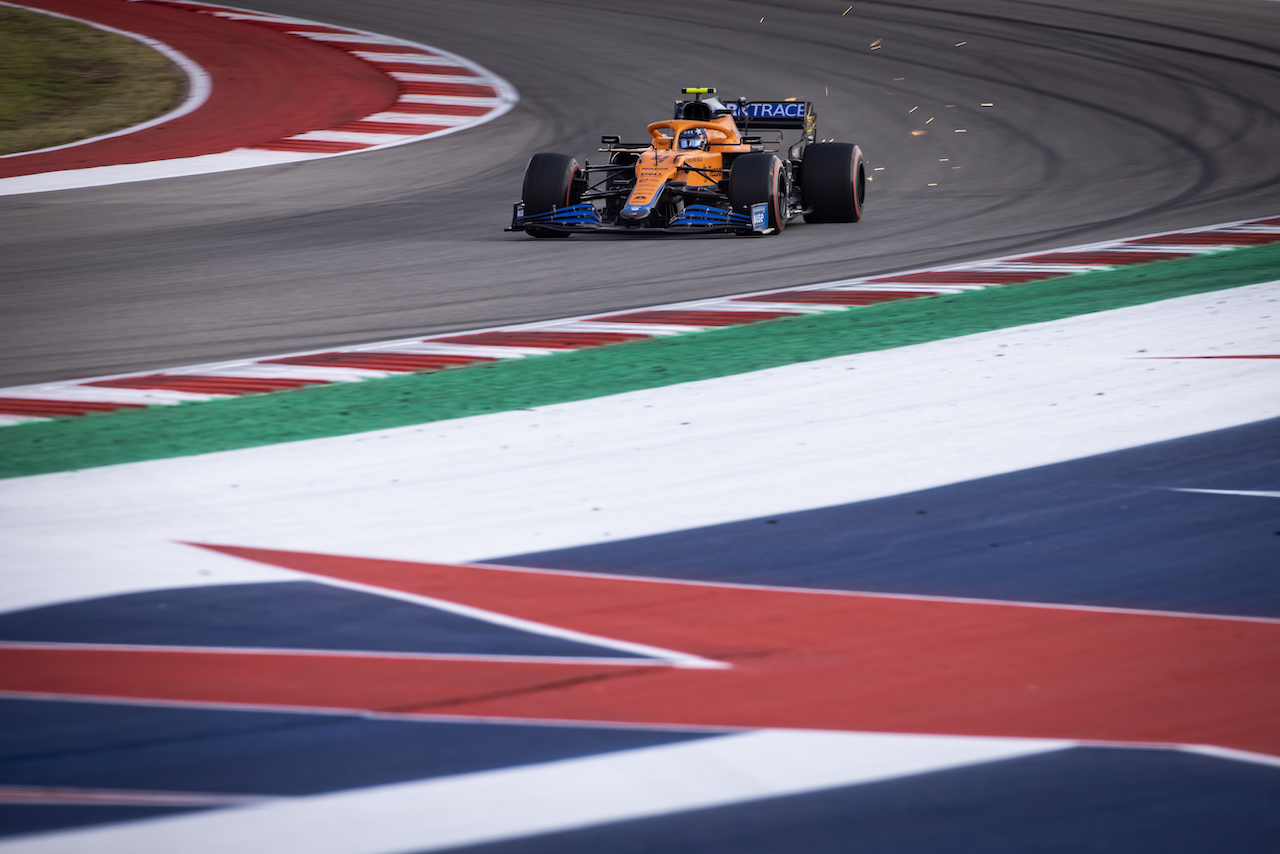 GP STATI UNITI, Lando Norris (GBR) McLaren MCL35M.
22.10.2021. Formula 1 World Championship, Rd 17, United States Grand Prix, Austin, Texas, USA, Practice Day.
- www.xpbimages.com, EMail: requests@xpbimages.com © Copyright: Bearne / XPB Images