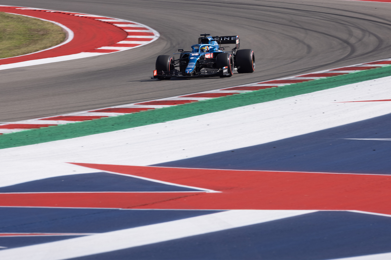 GP STATI UNITI, Fernando Alonso (ESP) Alpine F1 Team A521.
22.10.2021. Formula 1 World Championship, Rd 17, United States Grand Prix, Austin, Texas, USA, Practice Day.
- www.xpbimages.com, EMail: requests@xpbimages.com © Copyright: Bearne / XPB Images