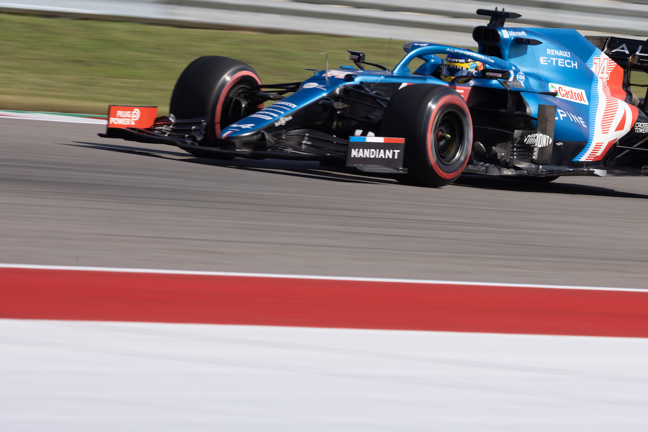 GP STATI UNITI, Fernando Alonso (ESP) Alpine F1 Team A521.
22.10.2021. Formula 1 World Championship, Rd 17, United States Grand Prix, Austin, Texas, USA, Practice Day.
- www.xpbimages.com, EMail: requests@xpbimages.com © Copyright: Bearne / XPB Images