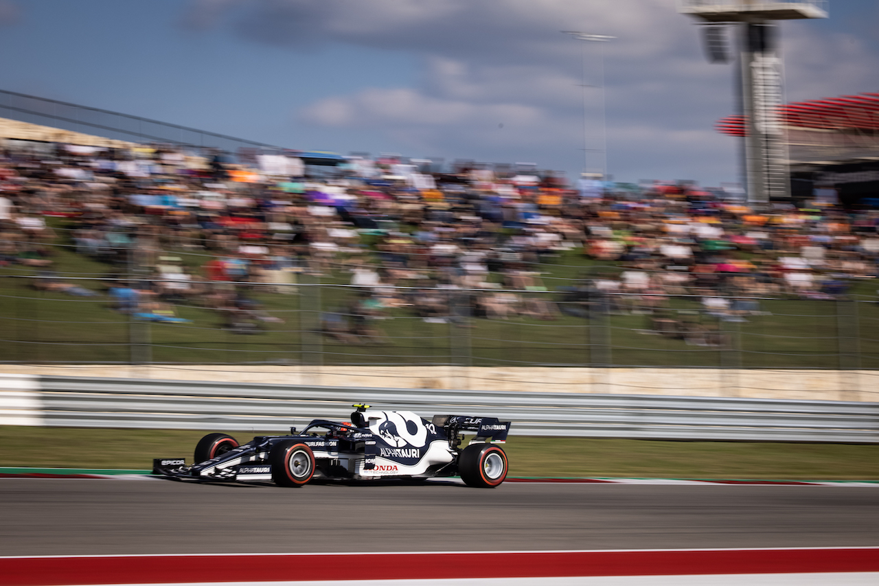 GP STATI UNITI, Pierre Gasly (FRA) AlphaTauri AT02.
22.10.2021. Formula 1 World Championship, Rd 17, United States Grand Prix, Austin, Texas, USA, Practice Day.
- www.xpbimages.com, EMail: requests@xpbimages.com © Copyright: Bearne / XPB Images