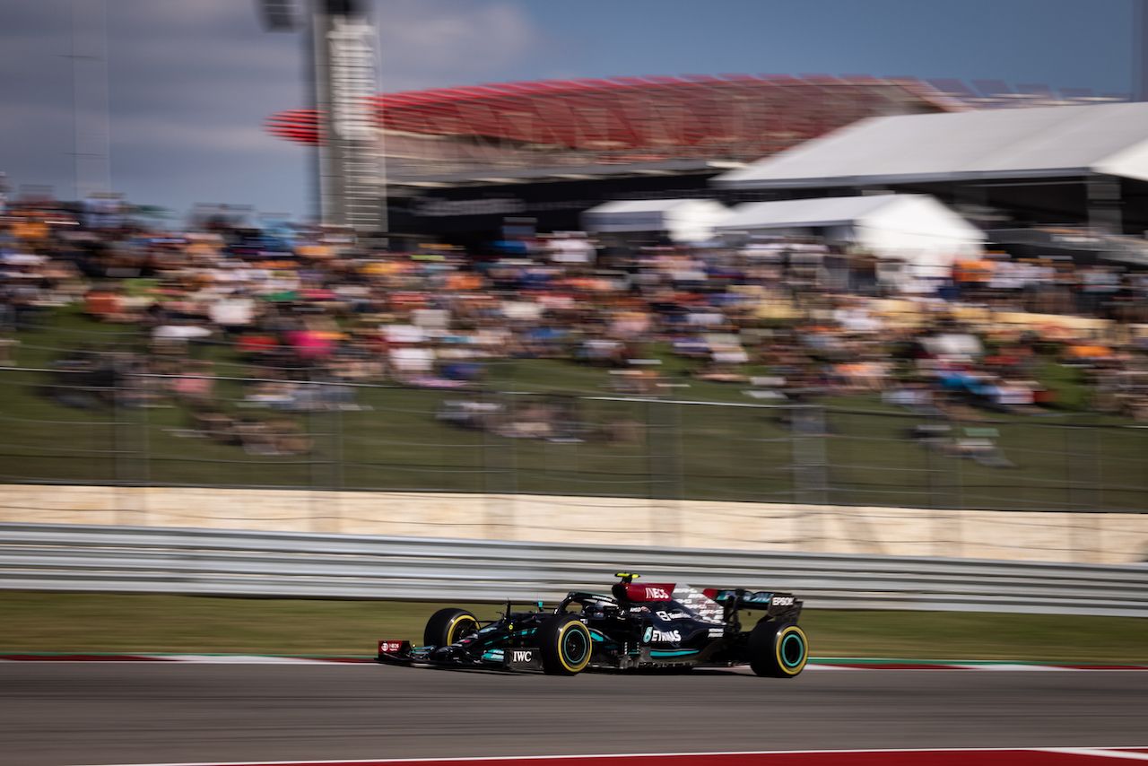 GP STATI UNITI, Valtteri Bottas (FIN) Mercedes AMG F1 W12.
22.10.2021. Formula 1 World Championship, Rd 17, United States Grand Prix, Austin, Texas, USA, Practice Day.
- www.xpbimages.com, EMail: requests@xpbimages.com © Copyright: Bearne / XPB Images