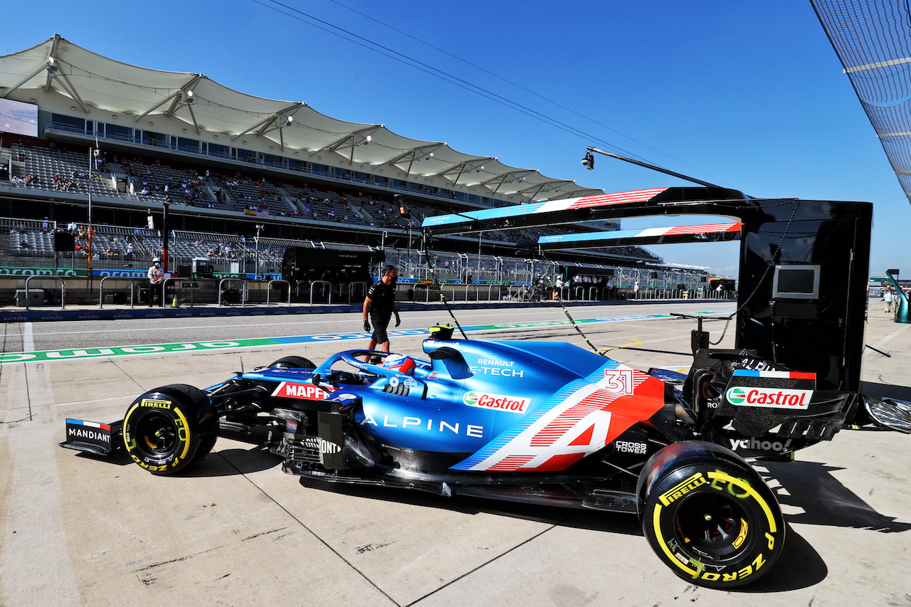 GP STATI UNITI, Esteban Ocon (FRA) Alpine F1 Team A521 leaves the pits.
22.10.2021. Formula 1 World Championship, Rd 17, United States Grand Prix, Austin, Texas, USA, Practice Day.
- www.xpbimages.com, EMail: requests@xpbimages.com © Copyright: Moy / XPB Images