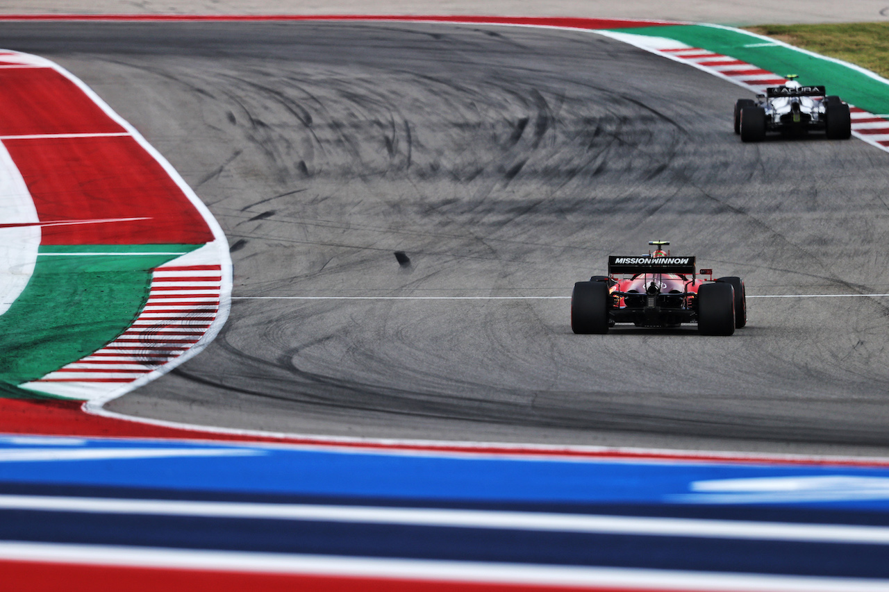 GP STATI UNITI, Carlos Sainz Jr (ESP) Ferrari SF-21.
22.10.2021. Formula 1 World Championship, Rd 17, United States Grand Prix, Austin, Texas, USA, Practice Day.
- www.xpbimages.com, EMail: requests@xpbimages.com © Copyright: Moy / XPB Images
