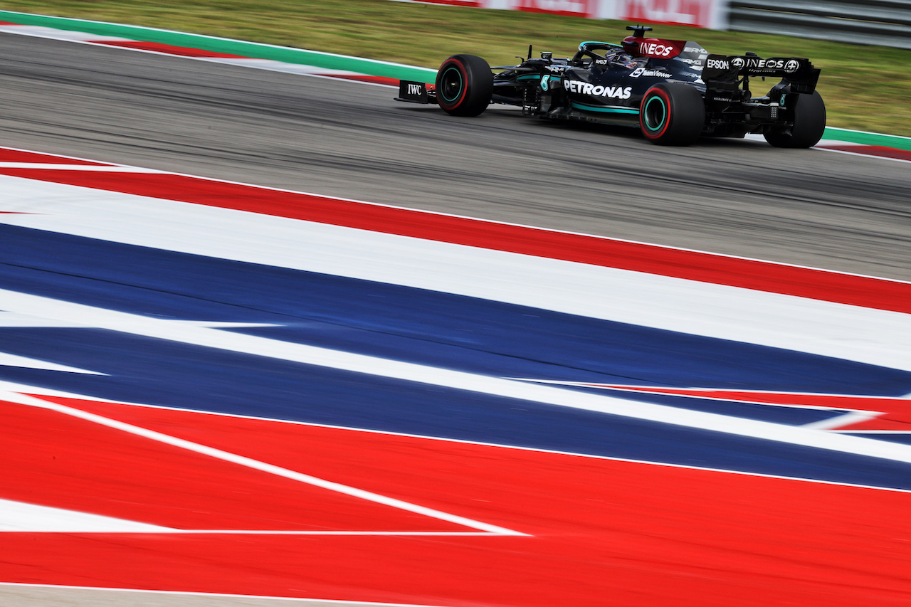 GP STATI UNITI, Lewis Hamilton (GBR) Mercedes AMG F1 W12.
22.10.2021. Formula 1 World Championship, Rd 17, United States Grand Prix, Austin, Texas, USA, Practice Day.
- www.xpbimages.com, EMail: requests@xpbimages.com © Copyright: Moy / XPB Images