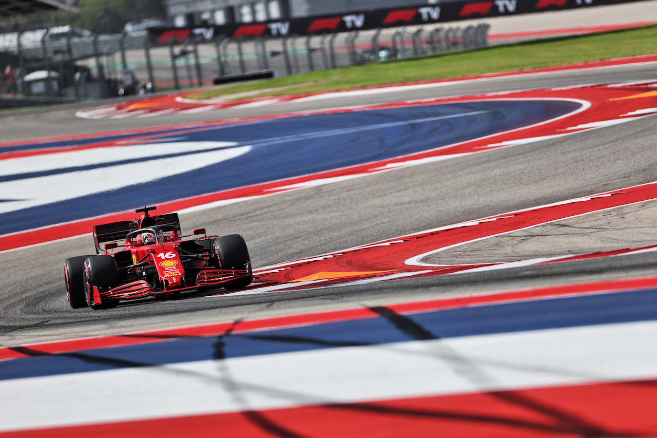 GP STATI UNITI, Charles Leclerc (MON) Ferrari SF-21.
22.10.2021. Formula 1 World Championship, Rd 17, United States Grand Prix, Austin, Texas, USA, Practice Day.
- www.xpbimages.com, EMail: requests@xpbimages.com © Copyright: Batchelor / XPB Images