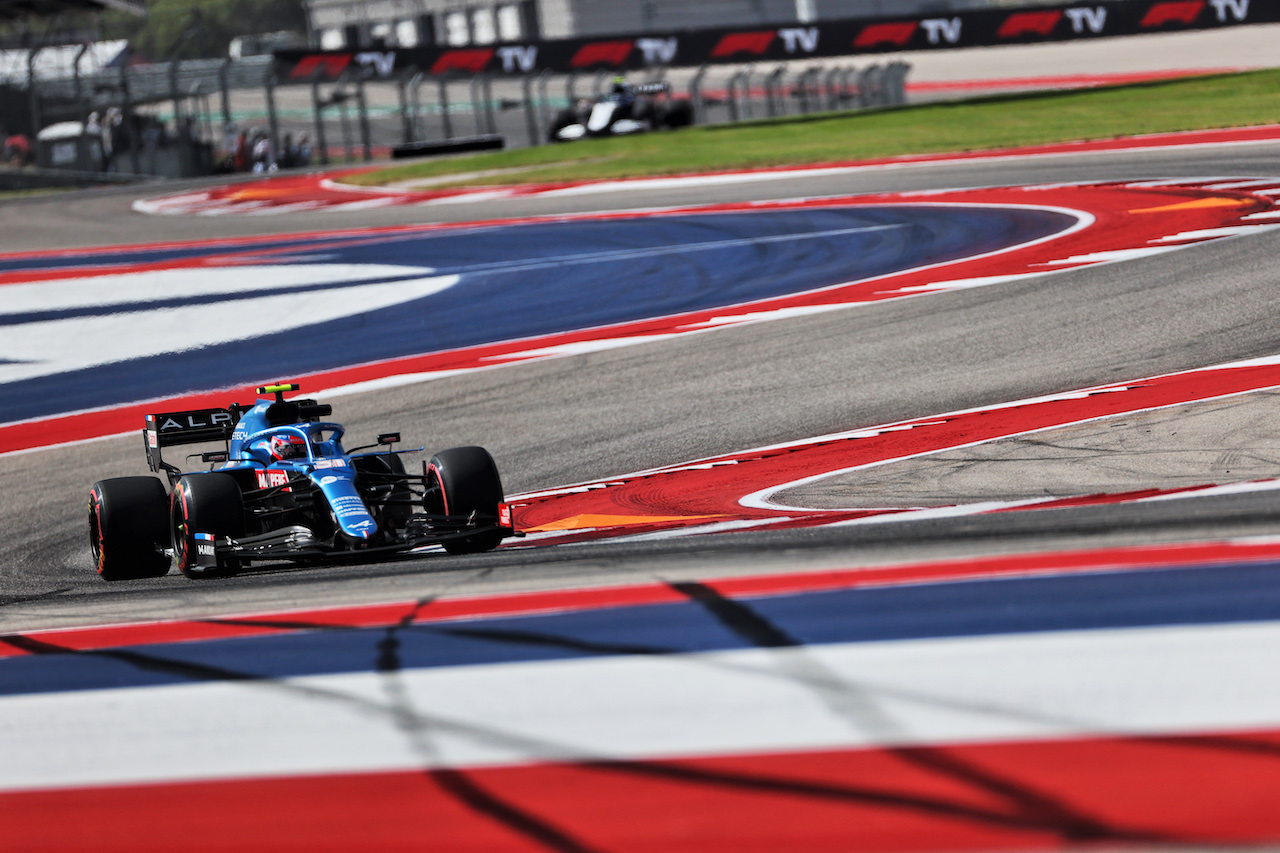 GP STATI UNITI, Esteban Ocon (FRA) Alpine F1 Team A521.
22.10.2021. Formula 1 World Championship, Rd 17, United States Grand Prix, Austin, Texas, USA, Practice Day.
- www.xpbimages.com, EMail: requests@xpbimages.com © Copyright: Batchelor / XPB Images