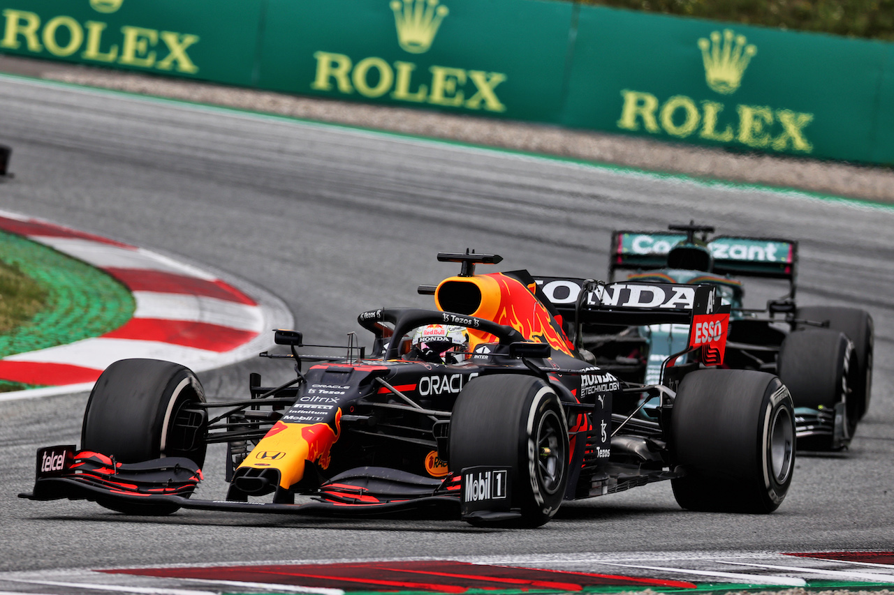 GP STIRIA, Max Verstappen (NLD) Red Bull Racing RB16B.
27.06.2021. Formula 1 World Championship, Rd 8, Steiermark Grand Prix, Spielberg, Austria, Gara Day.
- www.xpbimages.com, EMail: requests@xpbimages.com © Copyright: Batchelor / XPB Images
