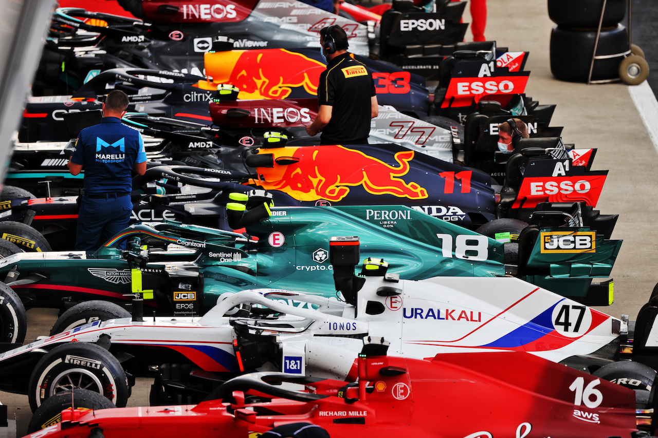 GP STIRIA, Cars in parc ferme.
27.06.2021. Formula 1 World Championship, Rd 8, Steiermark Grand Prix, Spielberg, Austria, Gara Day.
- www.xpbimages.com, EMail: requests@xpbimages.com © Copyright: Moy / XPB Images