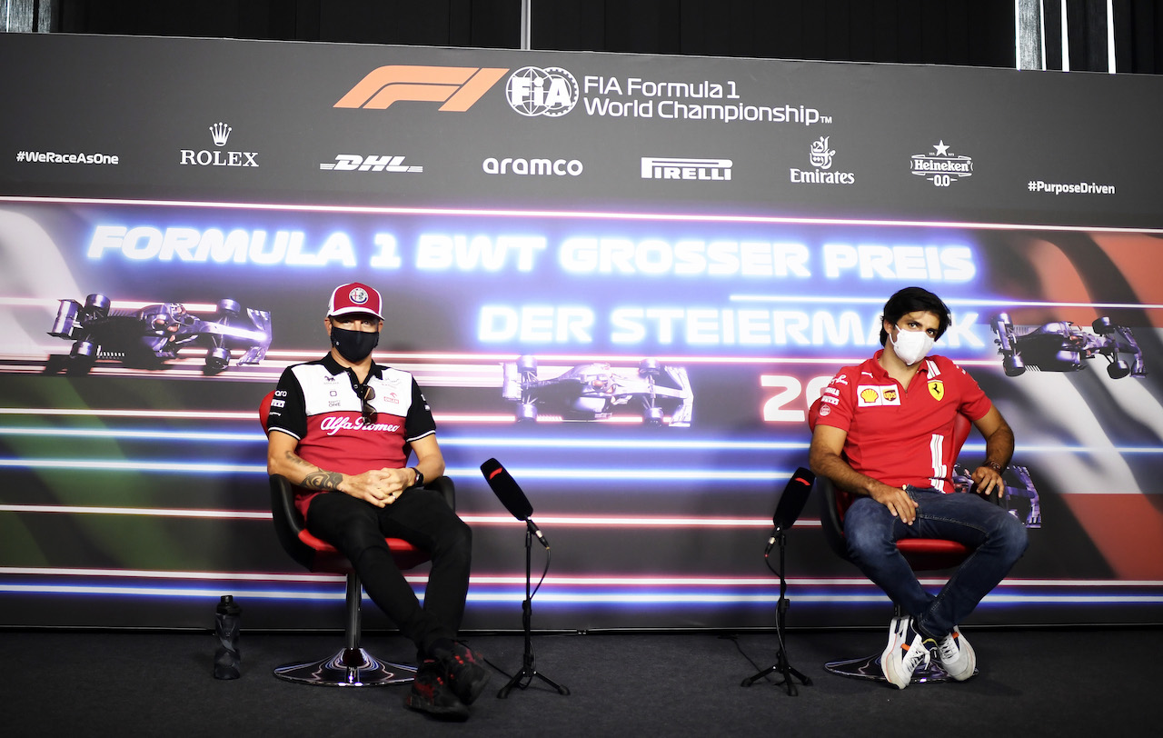 GP STIRIA, (L to R): Kimi Raikkonen (FIN) Alfa Romeo Racing e Carlos Sainz Jr (ESP) Ferrari in the FIA Press Conference.
24.06.2021. Formula 1 World Championship, Rd 8, Steiermark Grand Prix, Spielberg, Austria, Preparation Day.
- www.xpbimages.com, EMail: requests@xpbimages.com © Copyright: FIA Pool Image for Editorial Use Only
