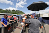 GP STIRIA, Fernando Alonso (ESP) Alpine F1 Team with the media.
24.06.2021. Formula 1 World Championship, Rd 8, Steiermark Grand Prix, Spielberg, Austria, Preparation Day.
- www.xpbimages.com, EMail: requests@xpbimages.com © Copyright: Moy / XPB Images