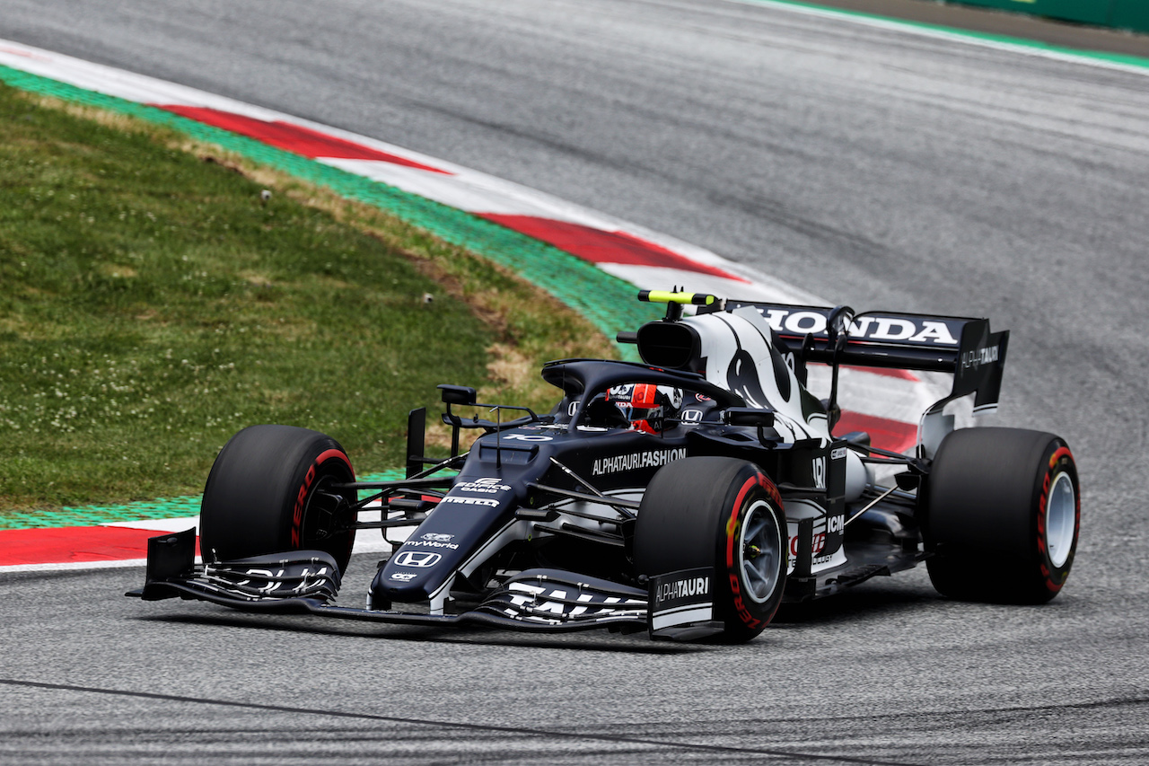 GP STIRIA, Pierre Gasly (FRA) AlphaTauri AT02.
26.06.2021. Formula 1 World Championship, Rd 8, Steiermark Grand Prix, Spielberg, Austria, Qualifiche Day.
- www.xpbimages.com, EMail: requests@xpbimages.com © Copyright: Batchelor / XPB Images