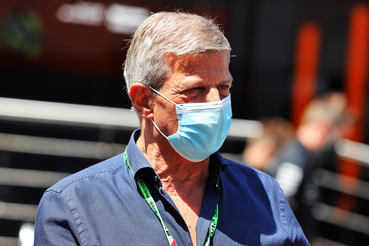 GP STIRIA, Fritz Enzinger (GER) Head of Porsche Motorsport & Head of Volkswagen Group Motorsport.
26.06.2021. Formula 1 World Championship, Rd 8, Steiermark Grand Prix, Spielberg, Austria, Qualifiche Day.
- www.xpbimages.com, EMail: requests@xpbimages.com © Copyright: Moy / XPB Images