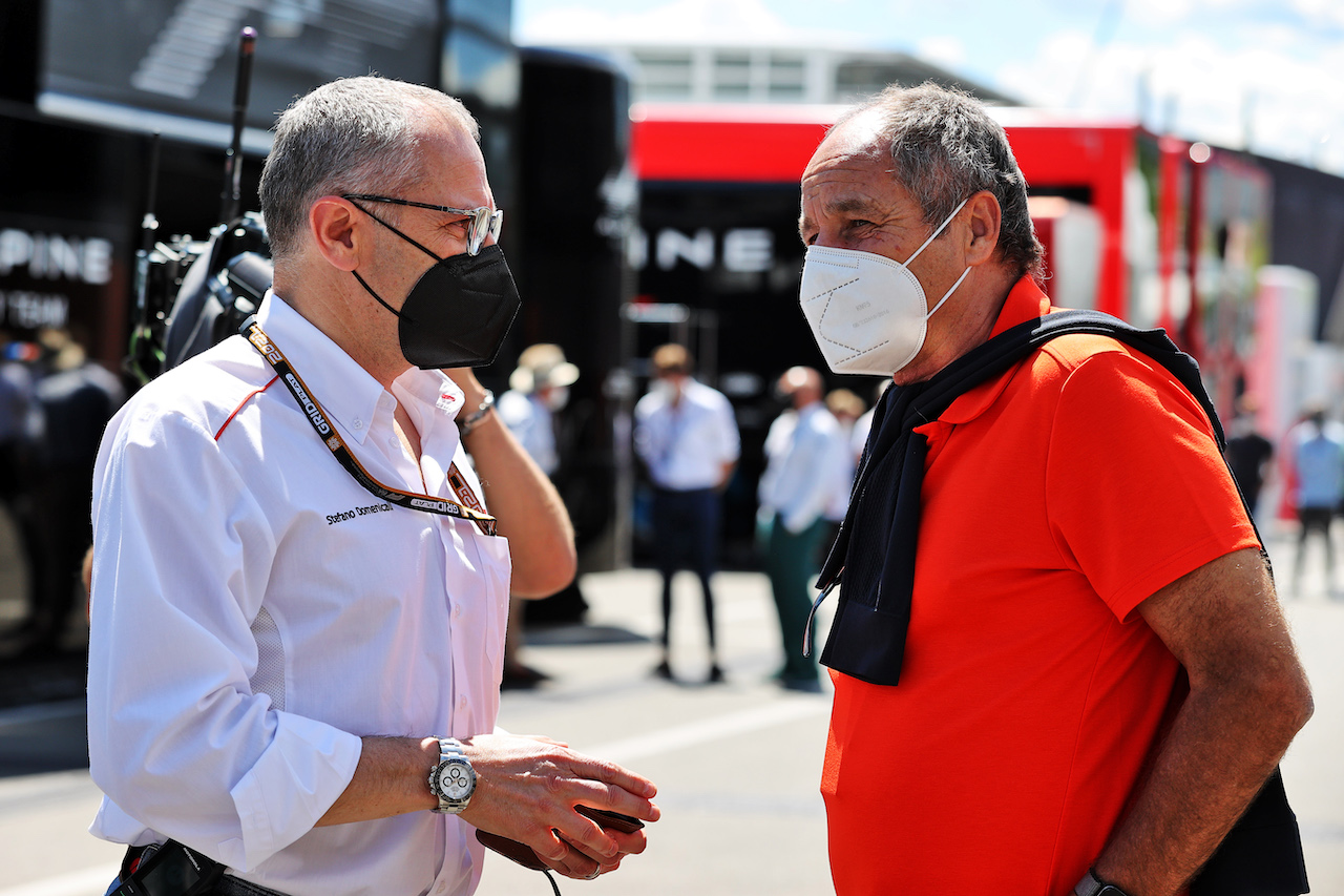 GP STIRIA, (L to R): Stefano Domenicali (ITA) Formula One President e CEO with Gerhard Berger (AUT).
26.06.2021. Formula 1 World Championship, Rd 8, Steiermark Grand Prix, Spielberg, Austria, Qualifiche Day.
- www.xpbimages.com, EMail: requests@xpbimages.com © Copyright: Moy / XPB Images