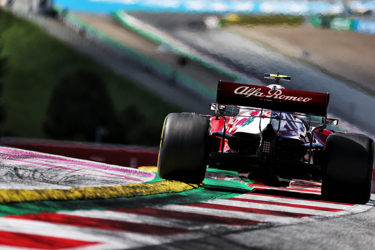 GP STIRIA, Antonio Giovinazzi (ITA) Alfa Romeo Racing C41.
26.06.2021. Formula 1 World Championship, Rd 8, Steiermark Grand Prix, Spielberg, Austria, Qualifiche Day.
- www.xpbimages.com, EMail: requests@xpbimages.com © Copyright: Batchelor / XPB Images