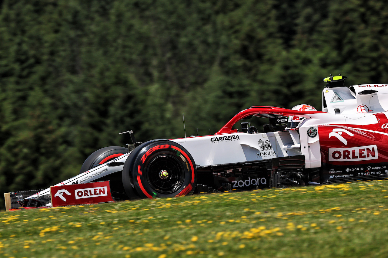 GP STIRIA, Antonio Giovinazzi (ITA) Alfa Romeo Racing C41.
26.06.2021. Formula 1 World Championship, Rd 8, Steiermark Grand Prix, Spielberg, Austria, Qualifiche Day.
- www.xpbimages.com, EMail: requests@xpbimages.com © Copyright: Batchelor / XPB Images