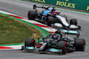 GP STIRIA, Lewis Hamilton (GBR) Mercedes AMG F1 W12 davanti a George Russell (GBR) Williams Racing FW43B.
26.06.2021. Formula 1 World Championship, Rd 8, Steiermark Grand Prix, Spielberg, Austria, Qualifiche Day.
- www.xpbimages.com, EMail: requests@xpbimages.com © Copyright: Batchelor / XPB Images