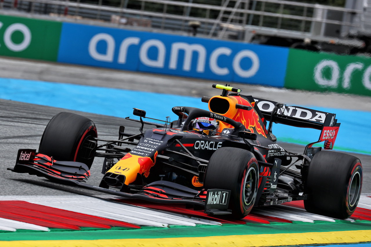 GP STIRIA, Sergio Perez (MEX) Red Bull Racing RB16B.
25.06.2021. Formula 1 World Championship, Rd 8, Steiermark Grand Prix, Spielberg, Austria, Practice Day.
- www.xpbimages.com, EMail: requests@xpbimages.com © Copyright: Batchelor / XPB Images