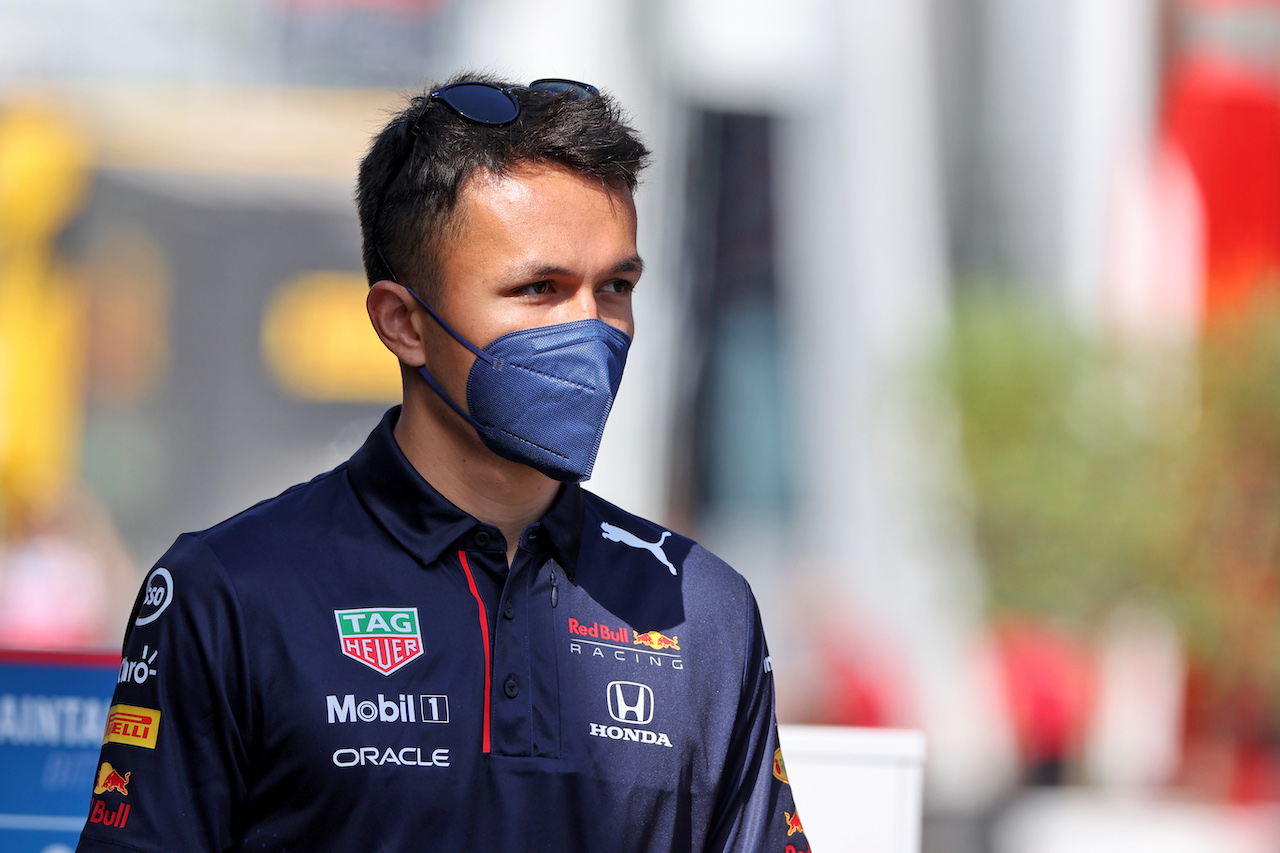 GP STIRIA, Alexander Albon (THA) Red Bull Racing Reserve e Development Driver.
25.06.2021. Formula 1 World Championship, Rd 8, Steiermark Grand Prix, Spielberg, Austria, Practice Day.
- www.xpbimages.com, EMail: requests@xpbimages.com © Copyright: Moy / XPB Images