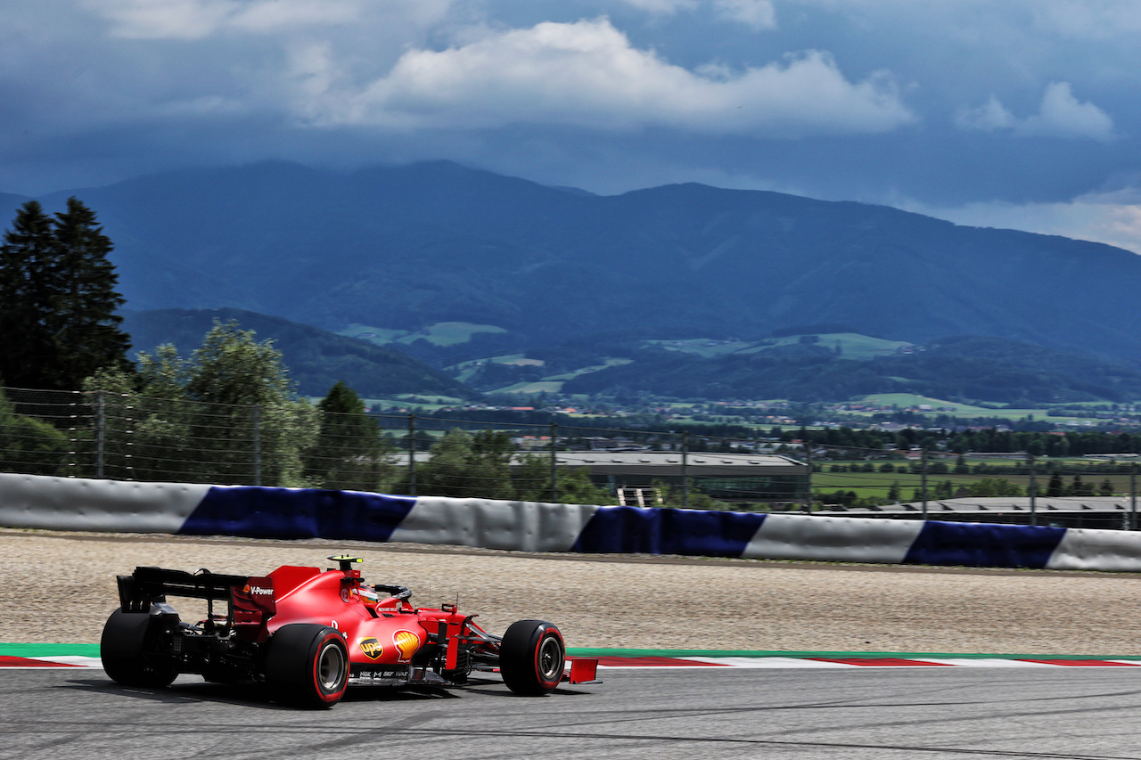 GP STIRIA, Carlos Sainz Jr (ESP) Ferrari SF-21.
25.06.2021. Formula 1 World Championship, Rd 8, Steiermark Grand Prix, Spielberg, Austria, Practice Day.
- www.xpbimages.com, EMail: requests@xpbimages.com © Copyright: Batchelor / XPB Images