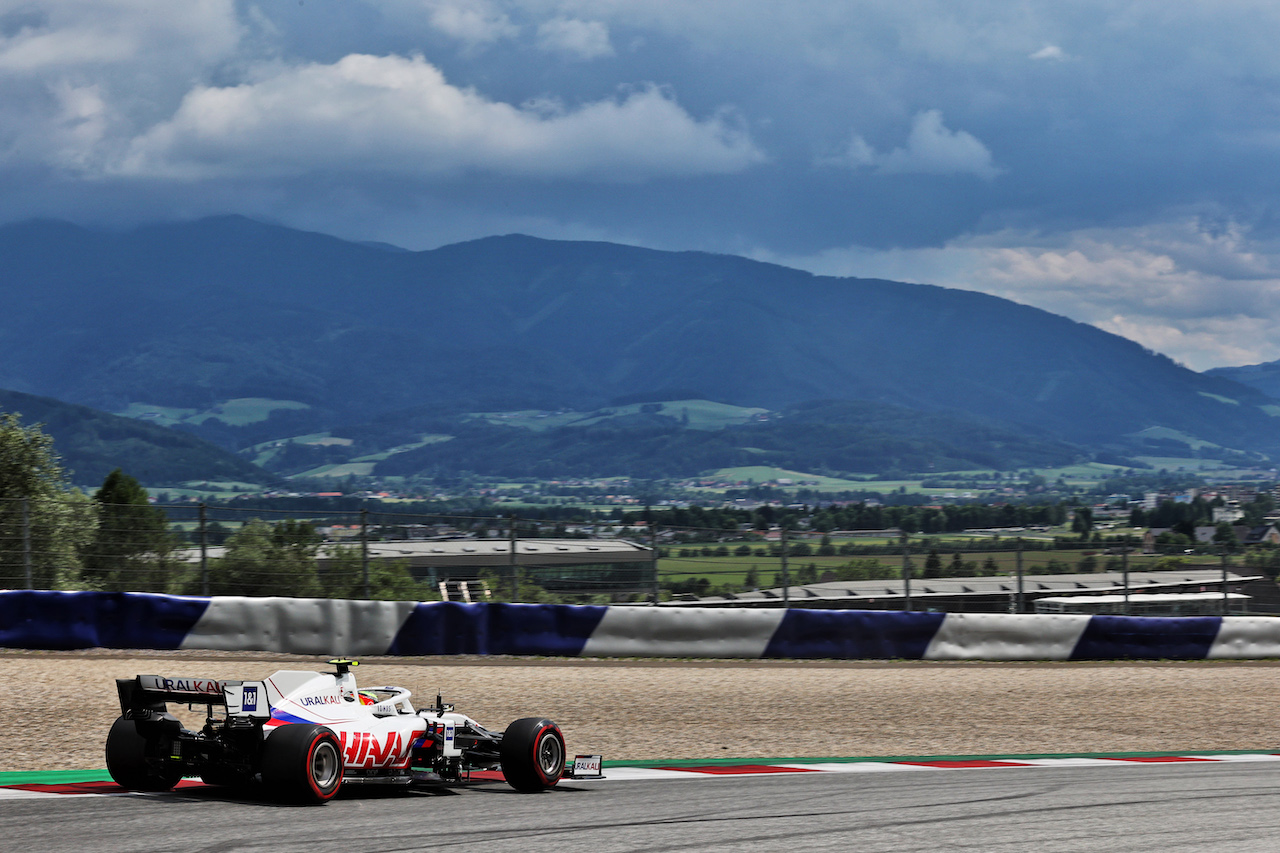 GP STIRIA, Mick Schumacher (GER) Haas VF-21.
25.06.2021. Formula 1 World Championship, Rd 8, Steiermark Grand Prix, Spielberg, Austria, Practice Day.
- www.xpbimages.com, EMail: requests@xpbimages.com © Copyright: Batchelor / XPB Images