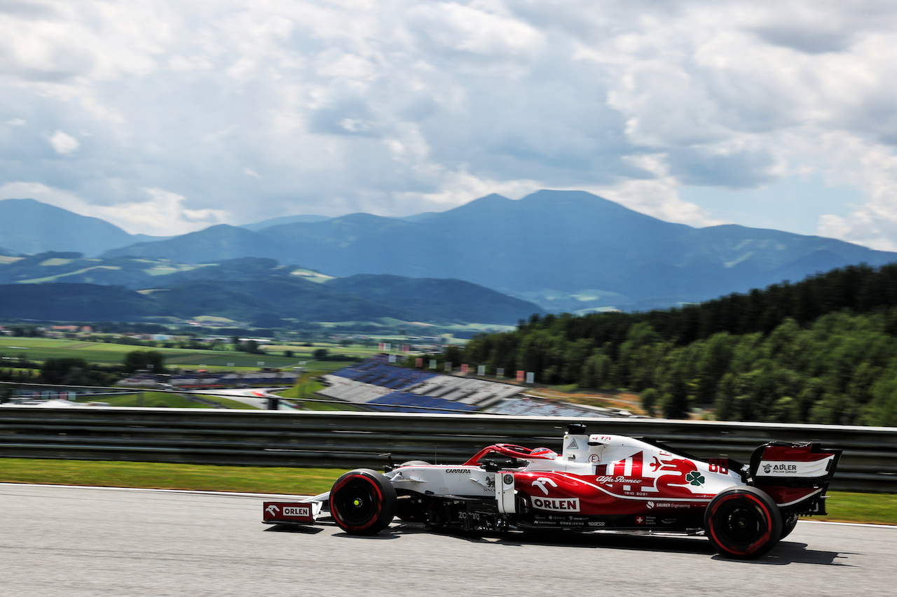 GP STIRIA, Robert Kubica (POL) Alfa Romeo Racing C39 Reserve Driver.
25.06.2021. Formula 1 World Championship, Rd 8, Steiermark Grand Prix, Spielberg, Austria, Practice Day.
- www.xpbimages.com, EMail: requests@xpbimages.com © Copyright: Batchelor / XPB Images