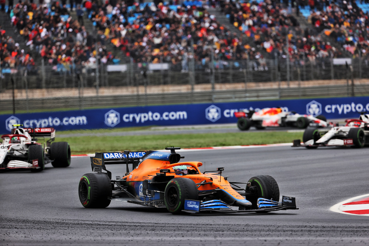 GP TURCHIA, Daniel Ricciardo (AUS) McLaren MCL35M.
10.10.2021. Formula 1 World Championship, Rd 16, Turkish Grand Prix, Istanbul, Turkey, Gara Day.
- www.xpbimages.com, EMail: requests@xpbimages.com © Copyright: Batchelor / XPB Images