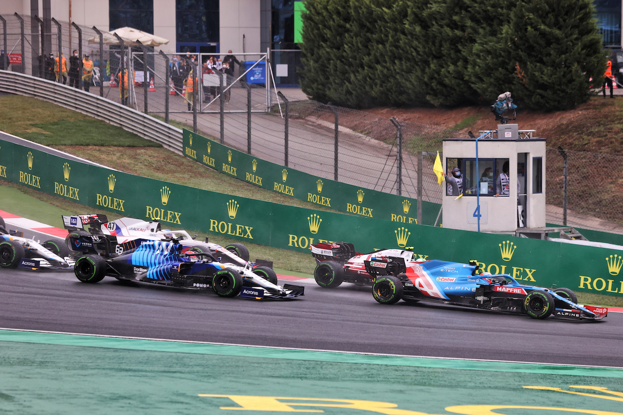 GP TURCHIA, Esteban Ocon (FRA) Alpine F1 Team A521 at the partenza of the race.
10.10.2021. Formula 1 World Championship, Rd 16, Turkish Grand Prix, Istanbul, Turkey, Gara Day.
- www.xpbimages.com, EMail: requests@xpbimages.com © Copyright: Moy / XPB Images