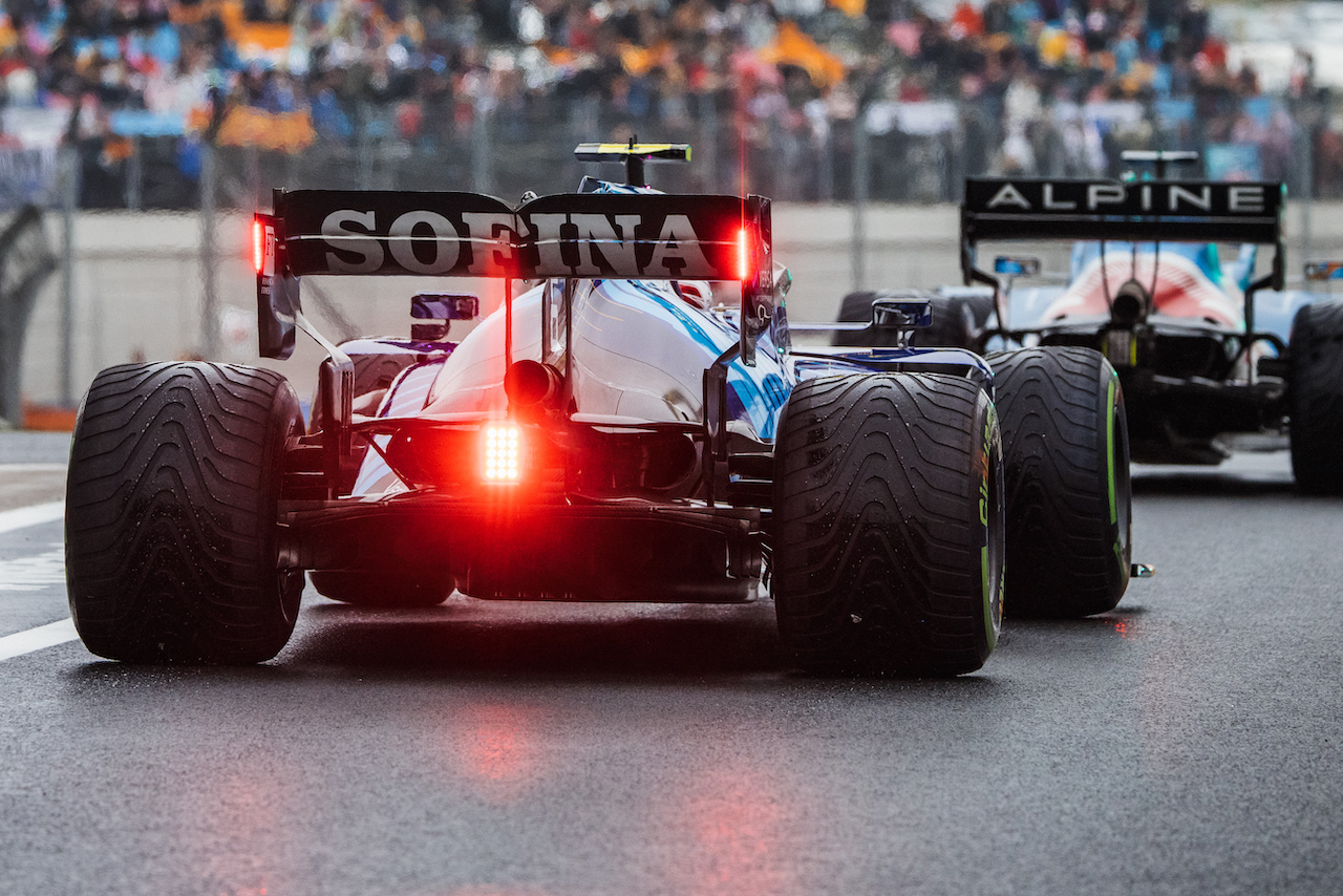 GP TURCHIA, Nicholas Latifi (CDN) Williams Racing FW43B.
10.10.2021. Formula 1 World Championship, Rd 16, Turkish Grand Prix, Istanbul, Turkey, Gara Day.
- www.xpbimages.com, EMail: requests@xpbimages.com © Copyright: Bearne / XPB Images