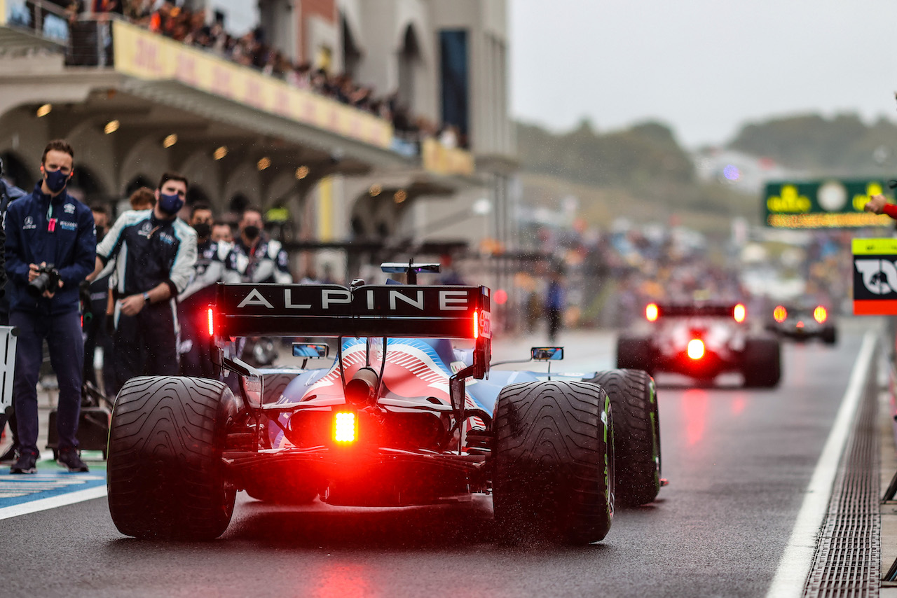 GP TURCHIA, Fernando Alonso (ESP) Alpine F1 Team A521.
10.10.2021. Formula 1 World Championship, Rd 16, Turkish Grand Prix, Istanbul, Turkey, Gara Day.
- www.xpbimages.com, EMail: requests@xpbimages.com © Copyright: Charniaux / XPB Images