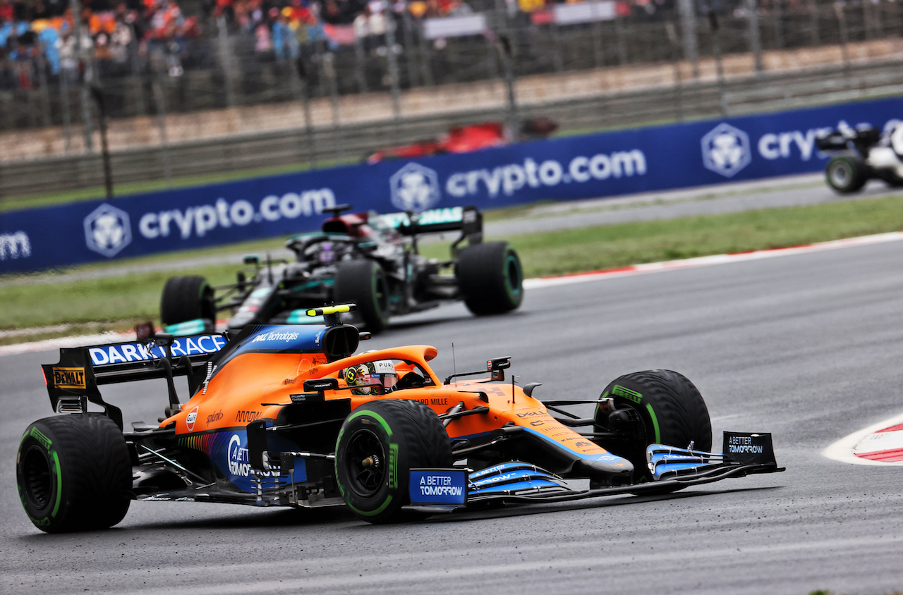 GP TURCHIA, Lando Norris (GBR) McLaren MCL35M.
10.10.2021. Formula 1 World Championship, Rd 16, Turkish Grand Prix, Istanbul, Turkey, Gara Day.
- www.xpbimages.com, EMail: requests@xpbimages.com © Copyright: Batchelor / XPB Images
