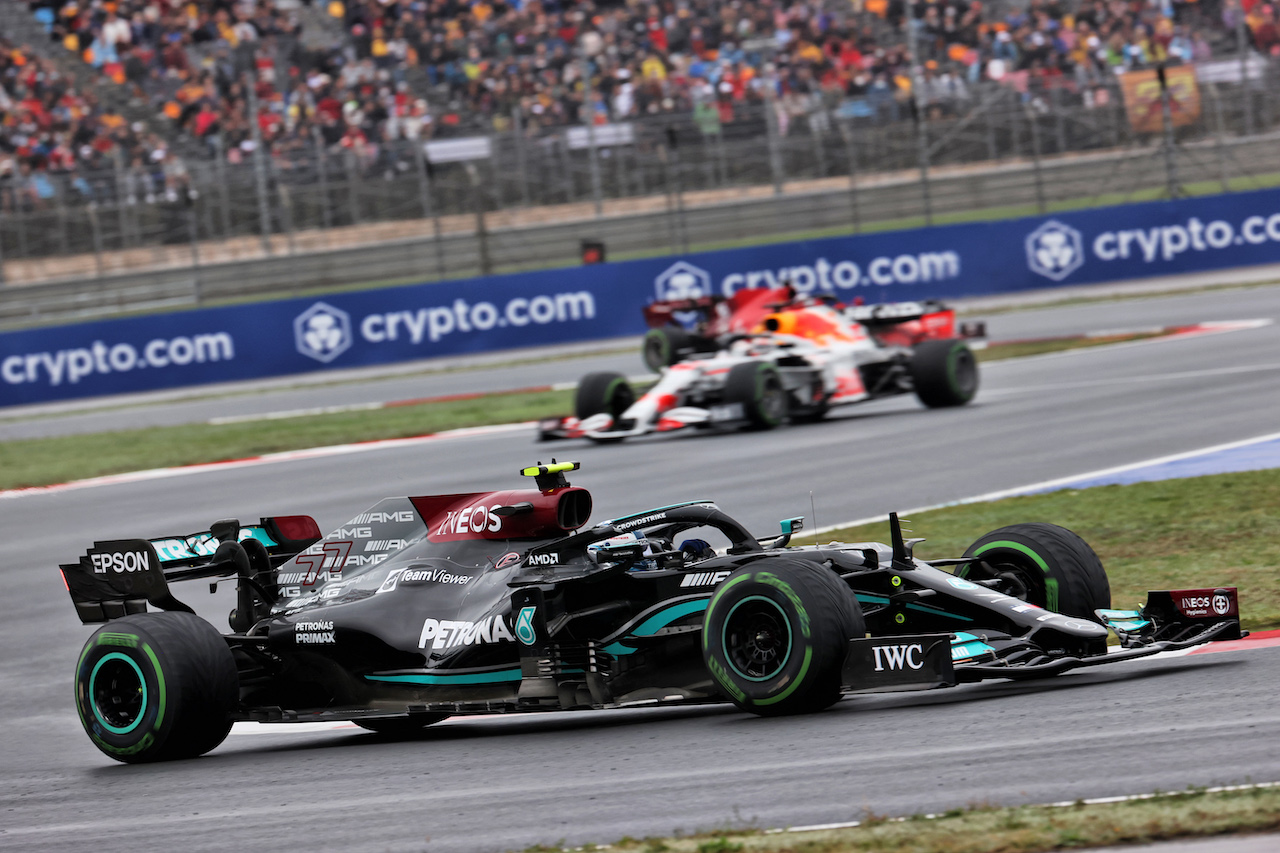GP TURCHIA, Valtteri Bottas (FIN) Mercedes AMG F1 W12.
10.10.2021. Formula 1 World Championship, Rd 16, Turkish Grand Prix, Istanbul, Turkey, Gara Day.
- www.xpbimages.com, EMail: requests@xpbimages.com © Copyright: Batchelor / XPB Images