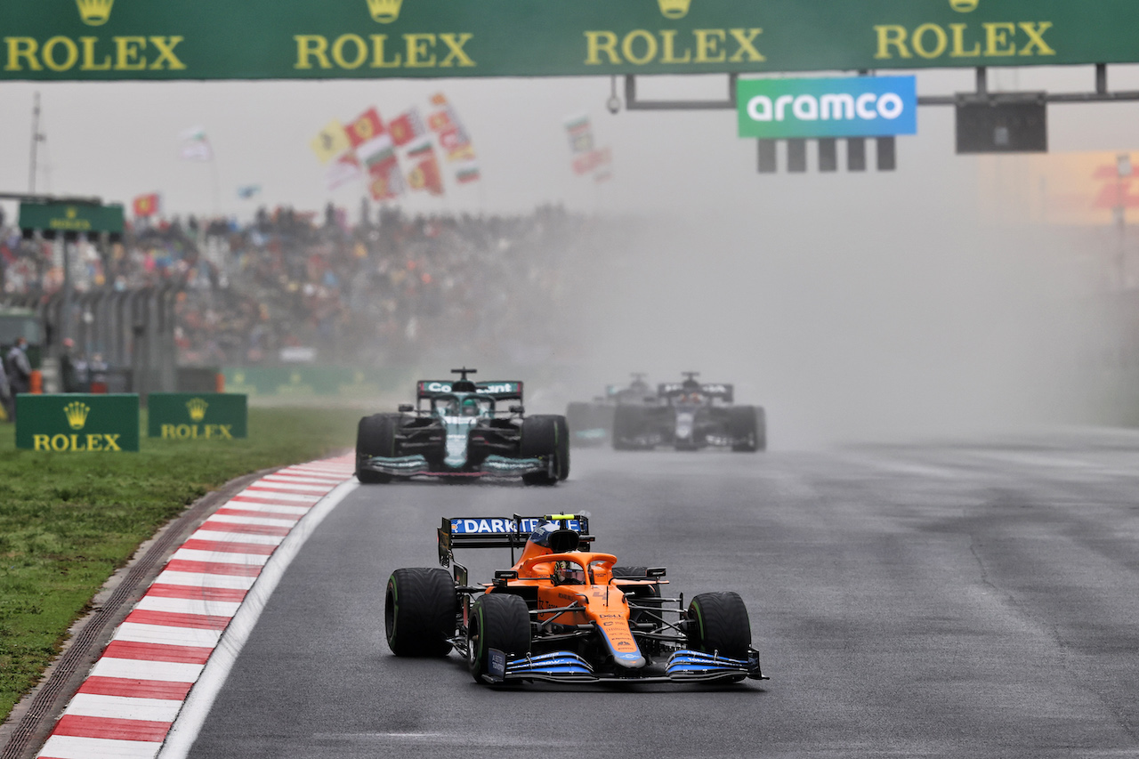 GP TURCHIA, Lando Norris (GBR) McLaren MCL35M.
10.10.2021. Formula 1 World Championship, Rd 16, Turkish Grand Prix, Istanbul, Turkey, Gara Day.
- www.xpbimages.com, EMail: requests@xpbimages.com © Copyright: Moy / XPB Images