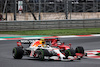 GP TURCHIA, Sergio Perez (MEX) Red Bull Racing RB16B e Charles Leclerc (MON) Ferrari SF-21 battle for position.
10.10.2021. Formula 1 World Championship, Rd 16, Turkish Grand Prix, Istanbul, Turkey, Gara Day.
- www.xpbimages.com, EMail: requests@xpbimages.com © Copyright: Batchelor / XPB Images