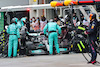 GP TURCHIA, Lewis Hamilton (GBR) Mercedes AMG F1 W12 makes a pit stop.
10.10.2021. Formula 1 World Championship, Rd 16, Turkish Grand Prix, Istanbul, Turkey, Gara Day.
- www.xpbimages.com, EMail: requests@xpbimages.com © Copyright: Charniaux / XPB Images