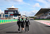 GP TURCHIA, Fernando Alonso (ESP) Alpine F1 Team walks the circuit with the team.
07.10.2021. Formula 1 World Championship, Rd 16, Turkish Grand Prix, Istanbul, Turkey, Preparation Day.
- www.xpbimages.com, EMail: requests@xpbimages.com © Copyright: Charniaux / XPB Images