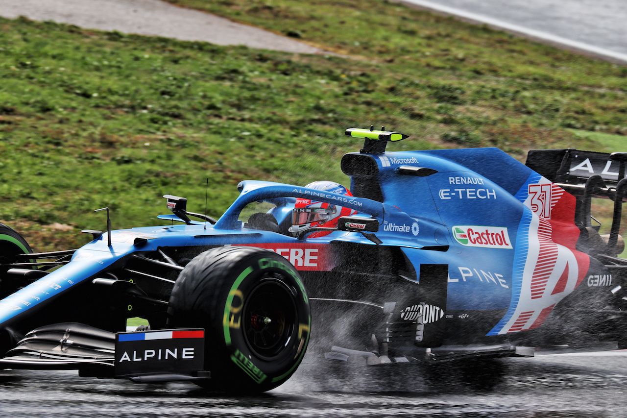 GP TURCHIA, Esteban Ocon (FRA) Alpine F1 Team A521.
09.10.2021. Formula 1 World Championship, Rd 16, Turkish Grand Prix, Istanbul, Turkey, Qualifiche Day.
- www.xpbimages.com, EMail: requests@xpbimages.com © Copyright: Batchelor / XPB Images