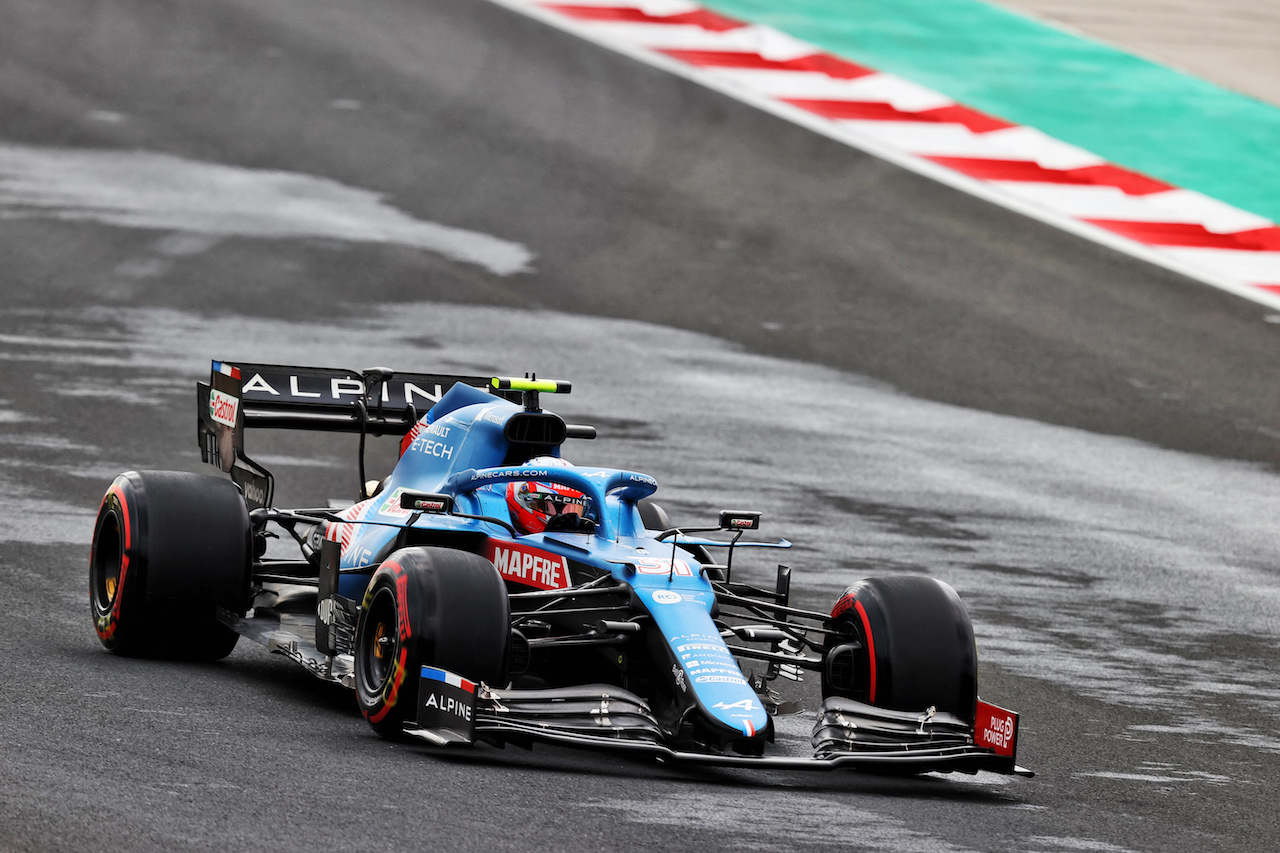 GP TURCHIA, Esteban Ocon (FRA) Alpine F1 Team A521.
09.10.2021. Formula 1 World Championship, Rd 16, Turkish Grand Prix, Istanbul, Turkey, Qualifiche Day.
- www.xpbimages.com, EMail: requests@xpbimages.com © Copyright: Moy / XPB Images