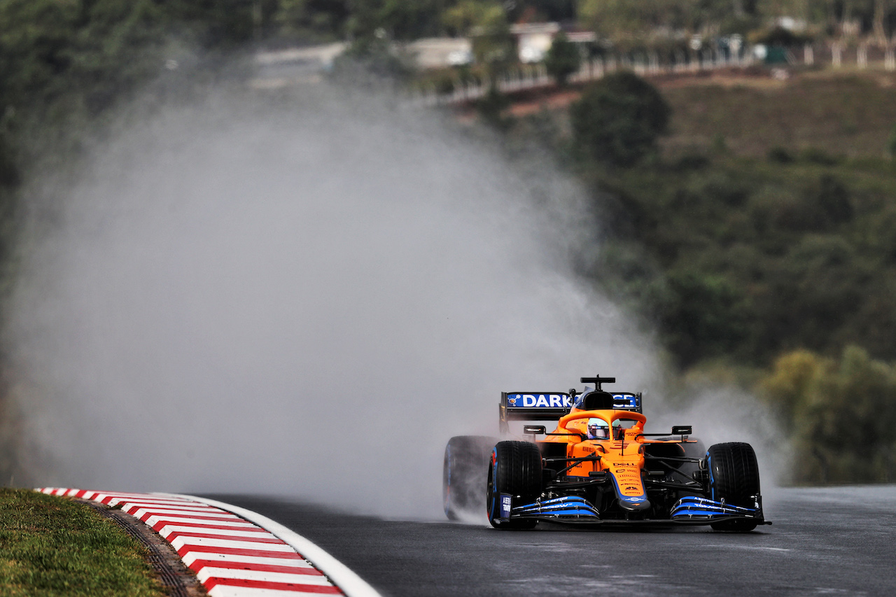 GP TURCHIA, Daniel Ricciardo (AUS) McLaren MCL35M.
09.10.2021. Formula 1 World Championship, Rd 16, Turkish Grand Prix, Istanbul, Turkey, Qualifiche Day.
- www.xpbimages.com, EMail: requests@xpbimages.com © Copyright: Moy / XPB Images
