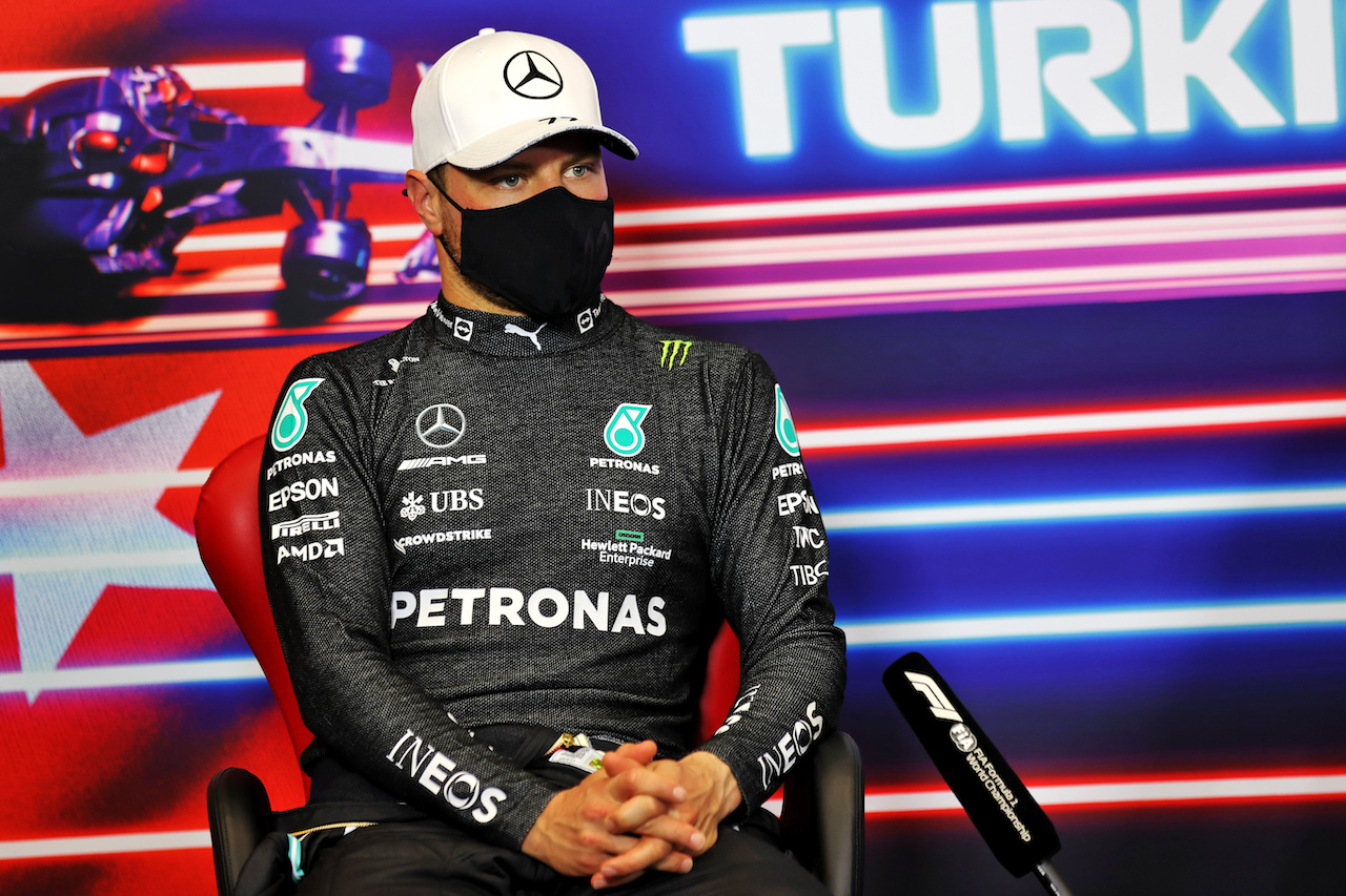 GP TURCHIA, Valtteri Bottas (FIN) Mercedes AMG F1 in the post qualifying FIA Press Conference.
09.10.2021. Formula 1 World Championship, Rd 16, Turkish Grand Prix, Istanbul, Turkey, Qualifiche Day.
- www.xpbimages.com, EMail: requests@xpbimages.com © Copyright: Batchelor / XPB Images