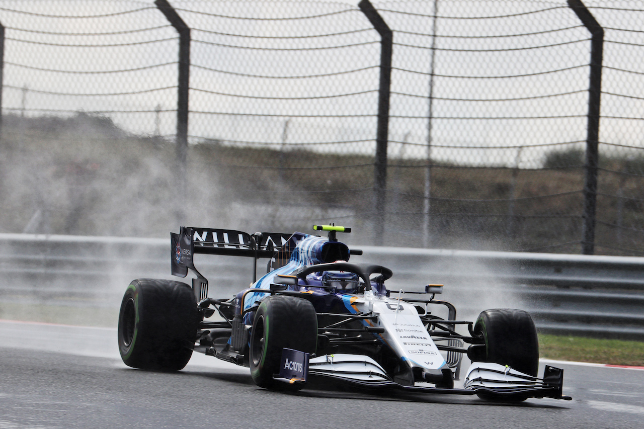GP TURCHIA, Nicholas Latifi (CDN) Williams Racing FW43B.
09.10.2021. Formula 1 World Championship, Rd 16, Turkish Grand Prix, Istanbul, Turkey, Qualifiche Day.
- www.xpbimages.com, EMail: requests@xpbimages.com © Copyright: Batchelor / XPB Images